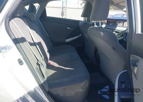 2013 Toyota Prius Three из США, поврежденный, VIN JTDKN3DU3D5588798